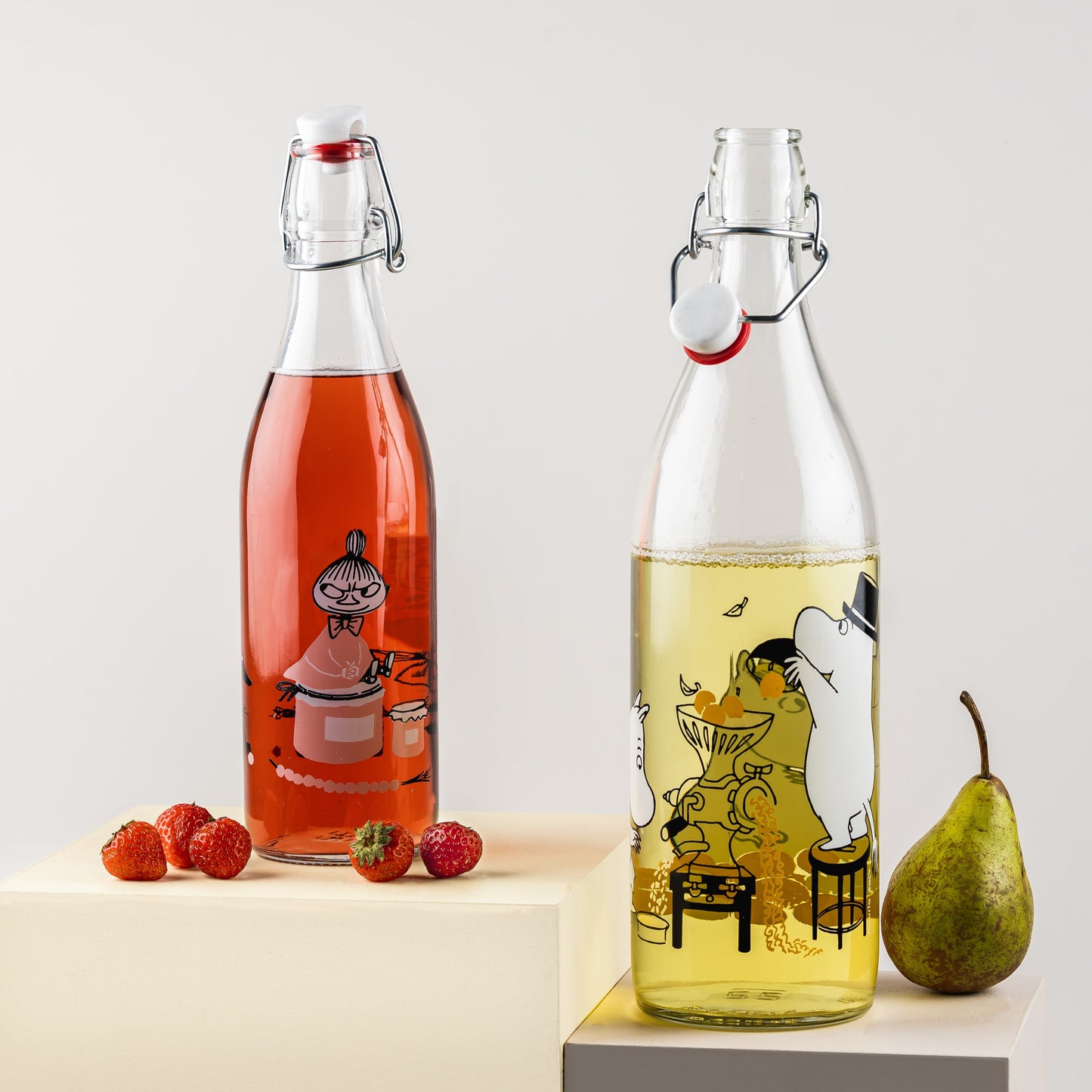 Moomin glass bottle 0.5L Marmalade